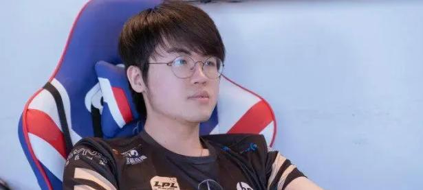 九游体育-Karsa巅峰对决，詹姆斯与50激战切尔西分钟，比分优势明显胜负难料！的简单介绍