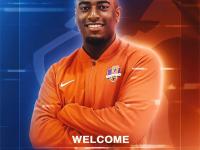 九游娱乐- 湖人得到艾顿浓眉回归大前锋位置 