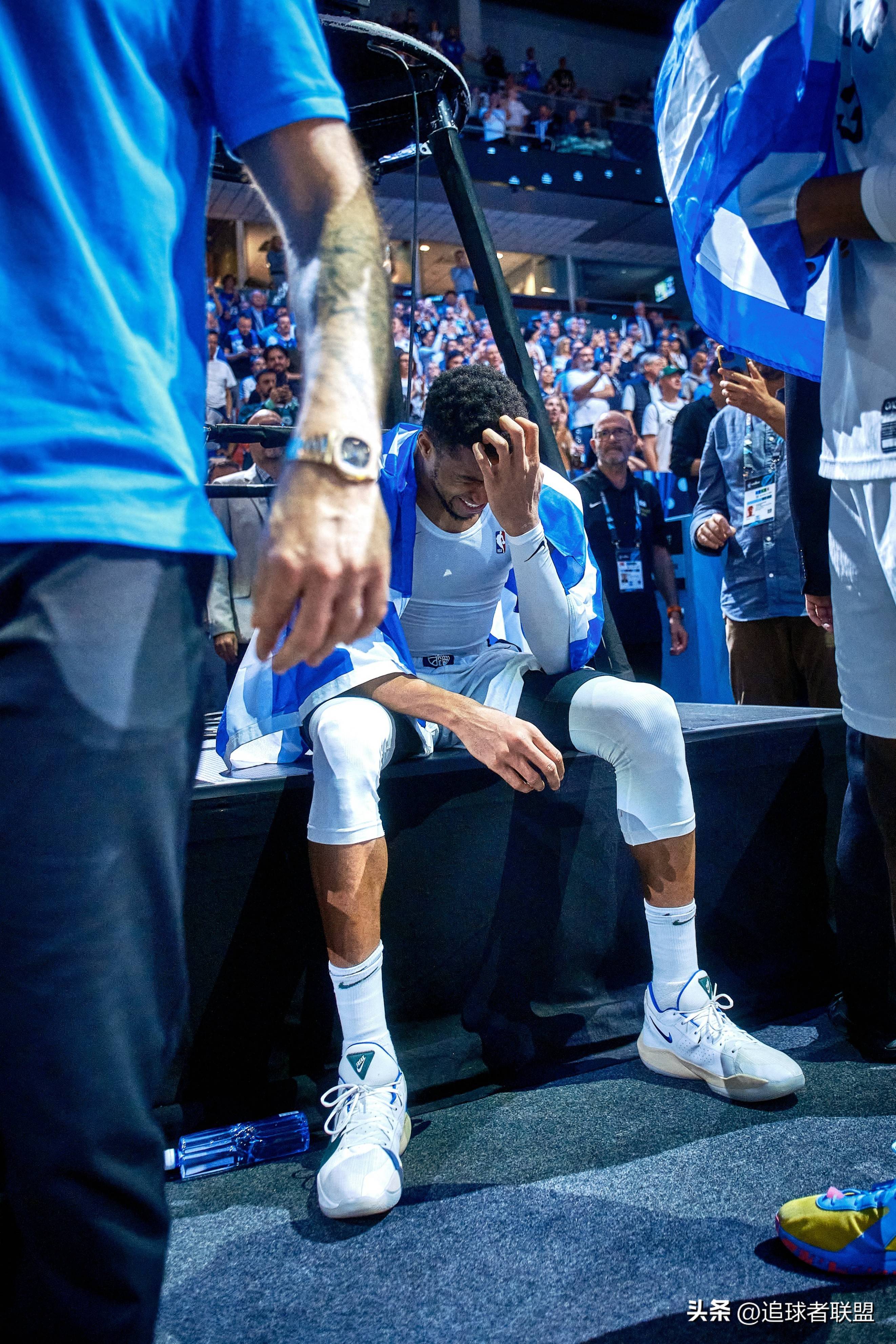 字母哥连续十五场比赛得分超过势不可挡，雄鹿挑战极限！的简单介绍